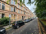 Barrington Drive, Flat 2/1, West End