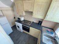 Kings Avenue, Hyde Park