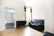 Eighth Avenue, Heaton