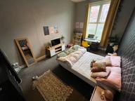 Brudenell Road, Hyde Park