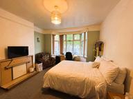 Harlaxton Drive, Lenton
