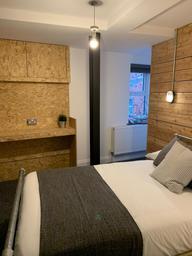 Lower Avenue, Newtown