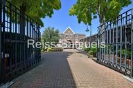 Lockesfield Place, Canary Wharf