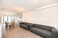 Lockesfield Place, Canary Wharf