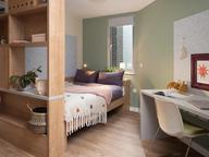 The Curve, Whitechapel