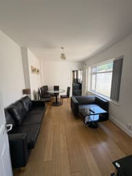 St. Helens Avenue, Brynmill