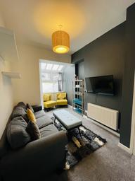 St Helens Avenue, Brynmill