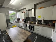 Brudenell Road, Hyde Park