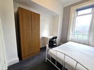 First Avenue, Heaton