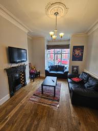 Norwood Place, Hyde Park
