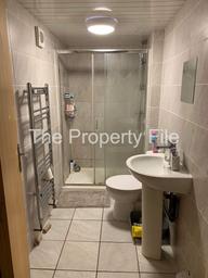 Wynnstay Grove, Fallowfield