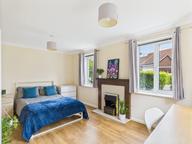 Pishmire Close, Golden Triangle