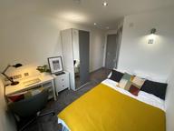 Middle Street, Beeston