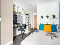 Brae House, Newington