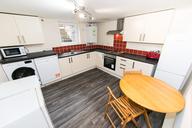 Welton Grove, Hyde Park