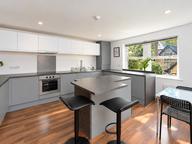 1 Broomhall Road, Broomhall