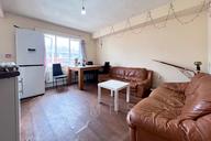 Mayville Avenue, Hyde Park