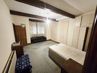 Moorland Road, Hyde Park