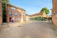 Ambassador Square, Canary Wharf