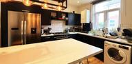 Ashville Grove, Hyde Park