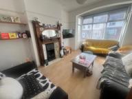 Estcourt Avenue, Headingley