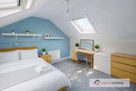 Forest Road East, Arboretum