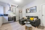 Brudenell Road, Hyde Park