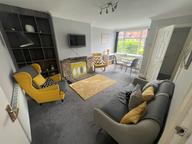 Hessle Road, Hyde Park