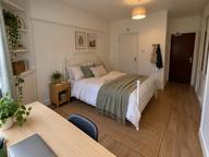 Mirador Crescent, Uplands