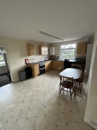 82 Blackboy Road, City Centre