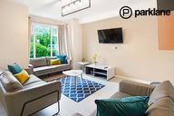 Stanmore Place, Burley