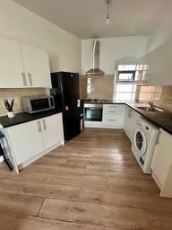 Bond Street, Hockley