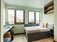 Crown House, Fiveways