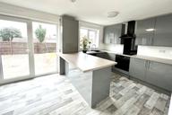 Upper Boundary Road, City Centre