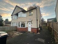 Buckingham Avenue, Hyde Park