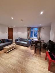 Midland Road, Hyde Park