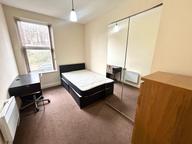 Woodsley Road, Hyde Park