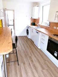 St. Helens Avenue, Brynmill