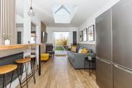 Eighth Avenue, Filton