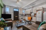 North Lane, Headingley