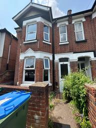 Newcombe Road, The Polygon