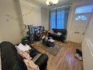 Welton Grove, Hyde Park