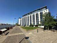 Newton Place, Canary Wharf