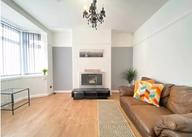 Manchester Road, Newsome