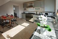 Hanover Place, Hales Place