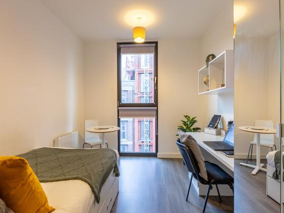 1 bedroom student apartment in Selly Oak, Birmingham