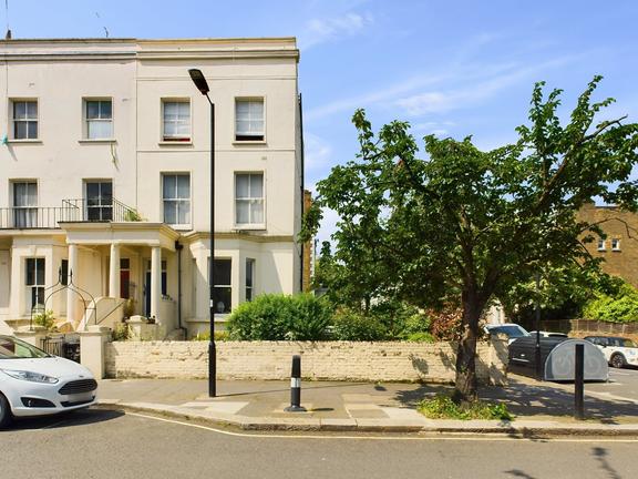 2 bedroom student apartment in Marylebone, London