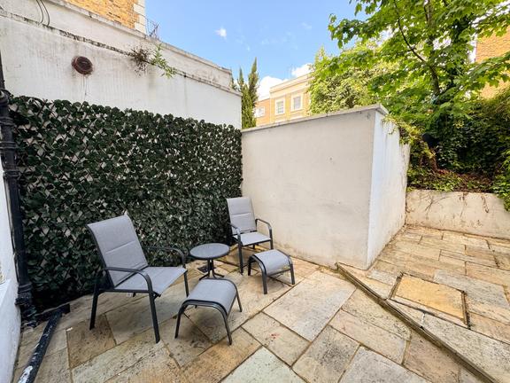 2 bedroom student apartment in Marylebone, London