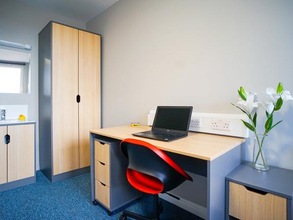 1 bedroom student apartment in St Leonard’s, Edinburgh