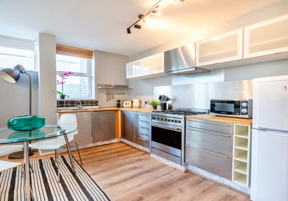 1 bedroom student apartment in Soho, London